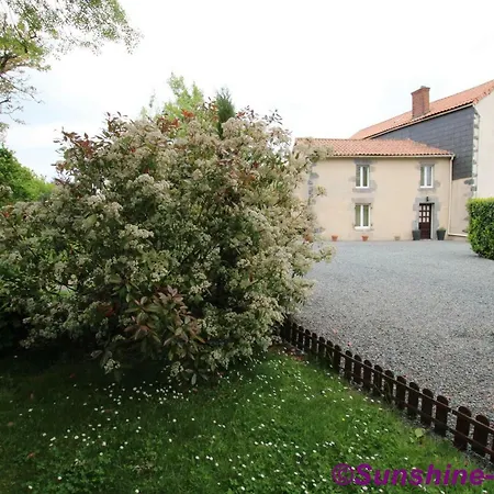 Chateau Hébergement de vacances *